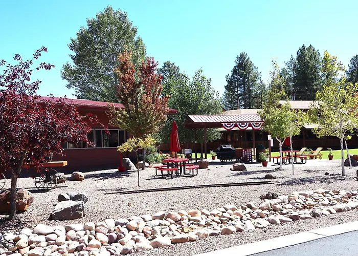 Roundhouse Resort