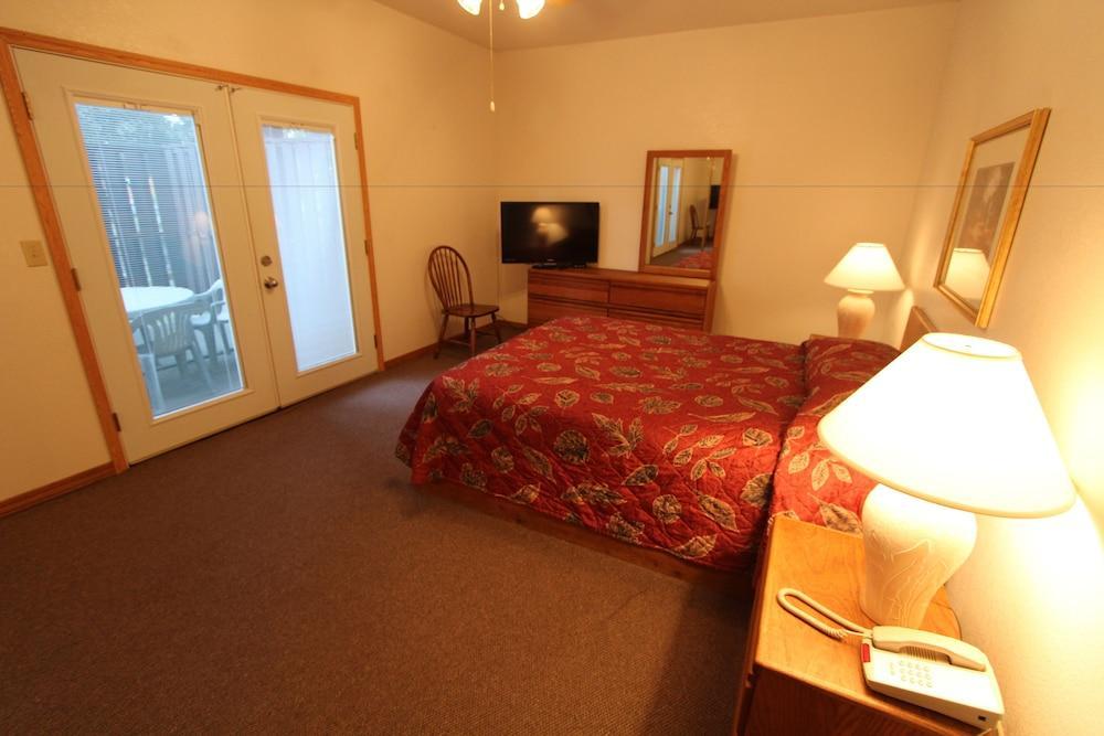 Roundhouse Hotel 5*
