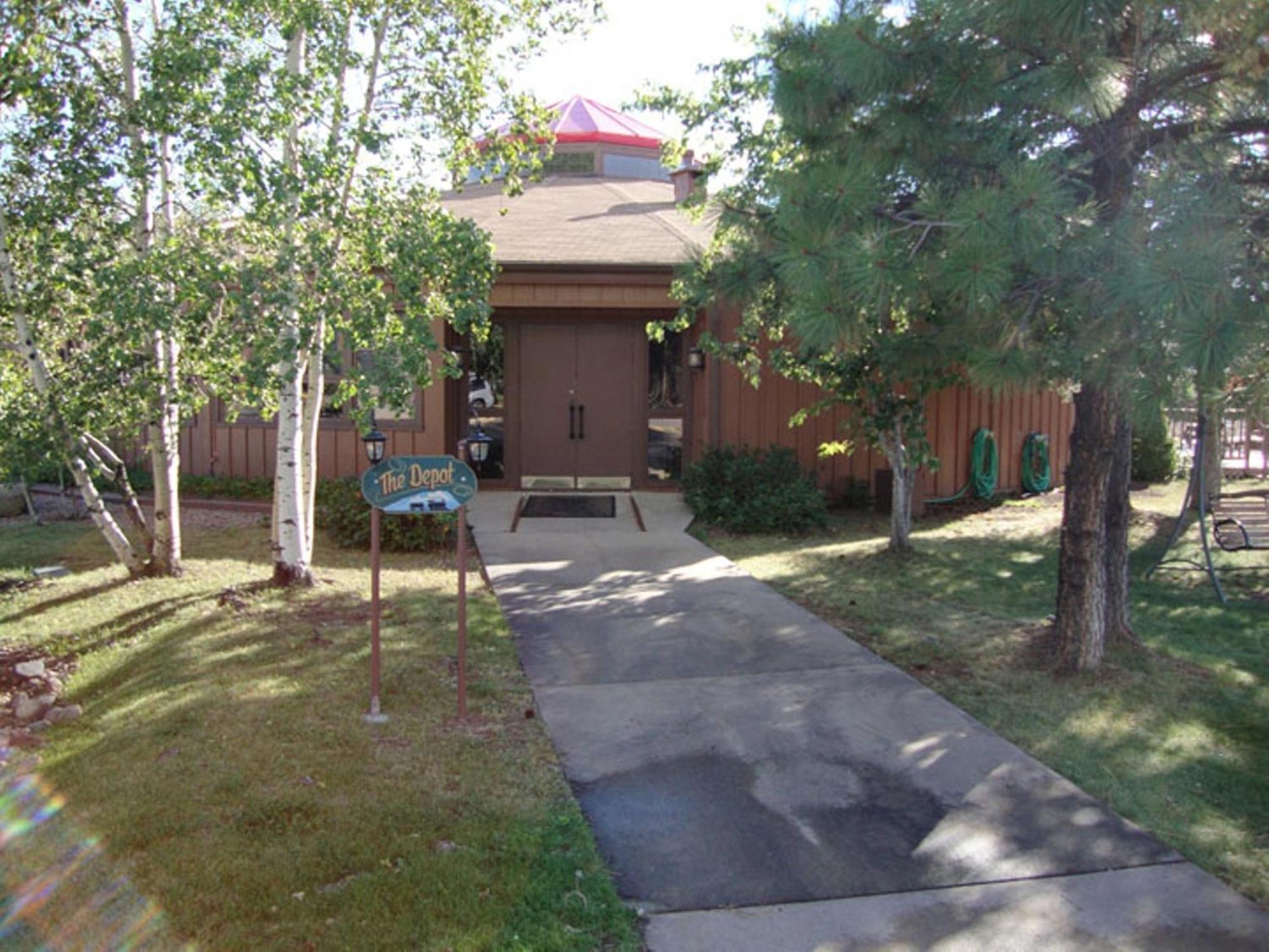 Roundhouse 5* Pinetop-Lakeside