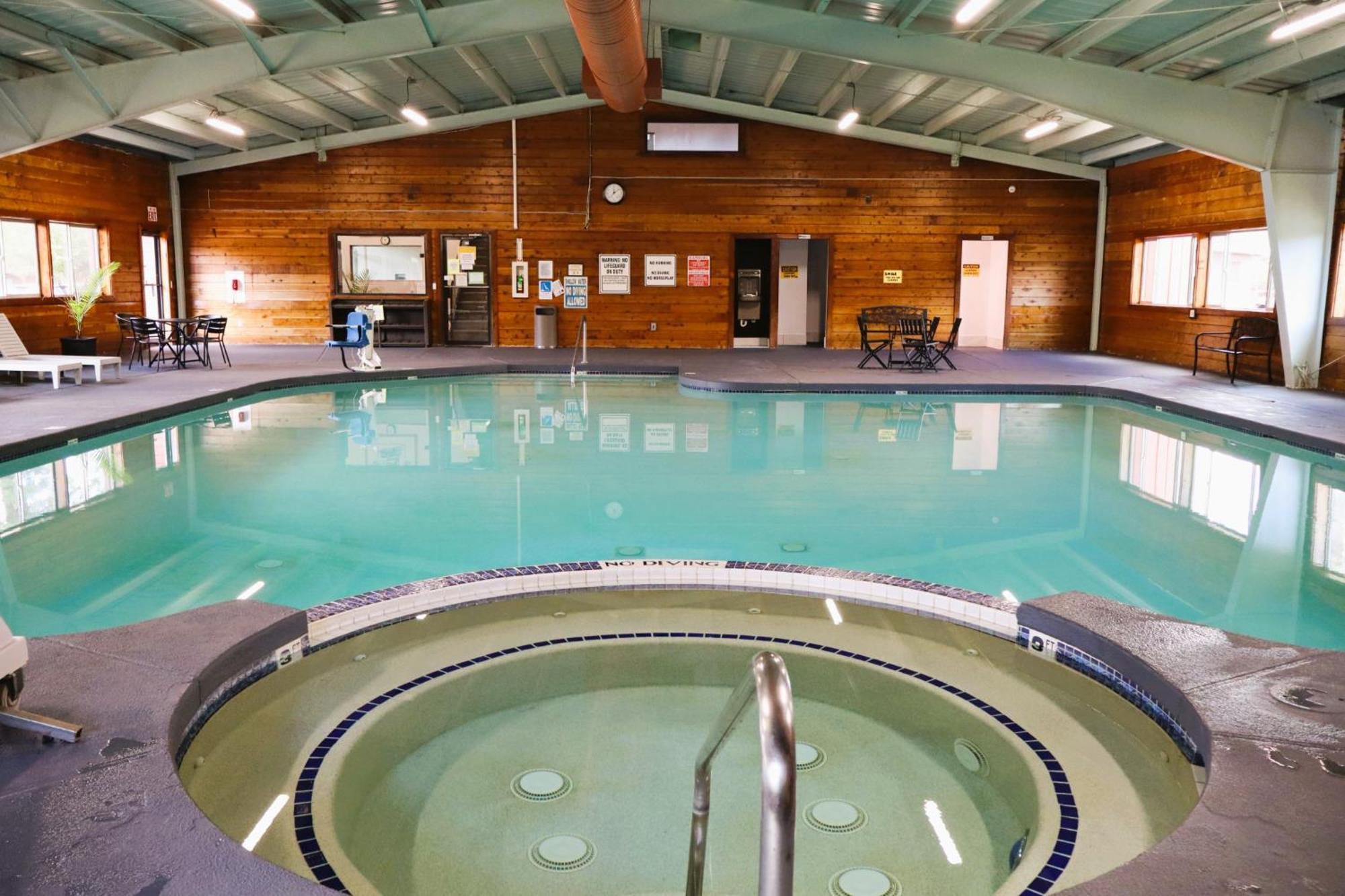 Roundhouse Hotel