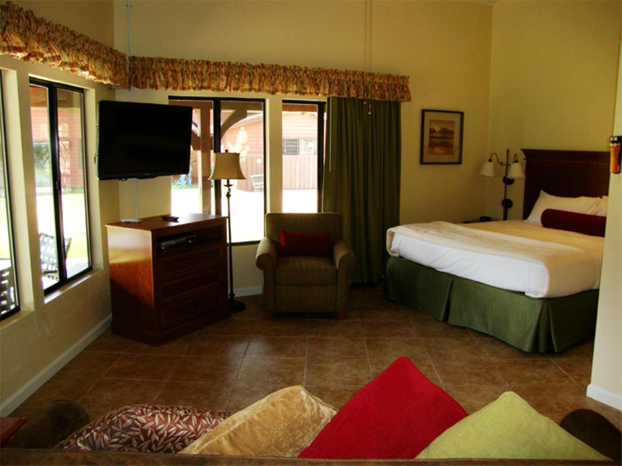 Roundhouse Hotel 5*