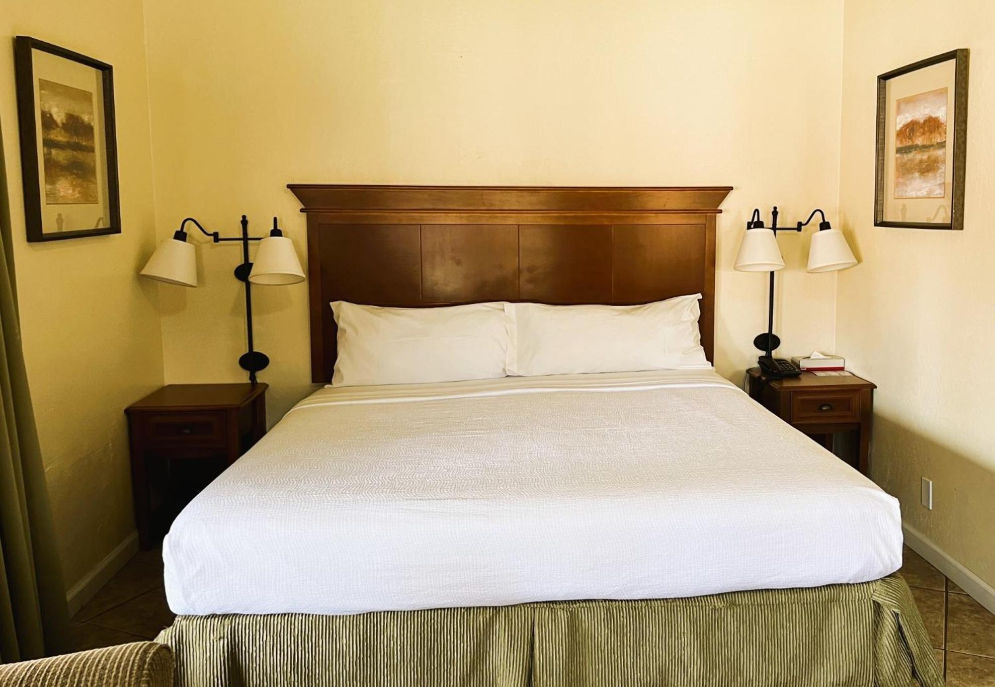 Roundhouse Hotel Pinetop-Lakeside